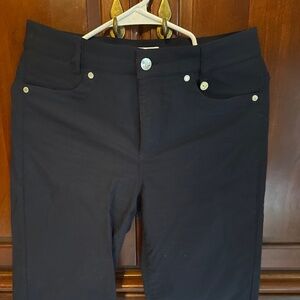 Navy blue Golfino women’s golf shorts size 6